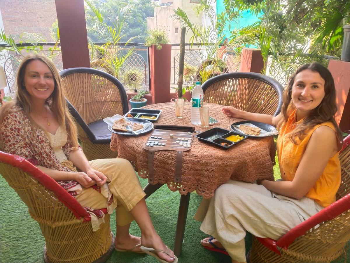 Kishan Home Stay Матхура Екстер'єр фото