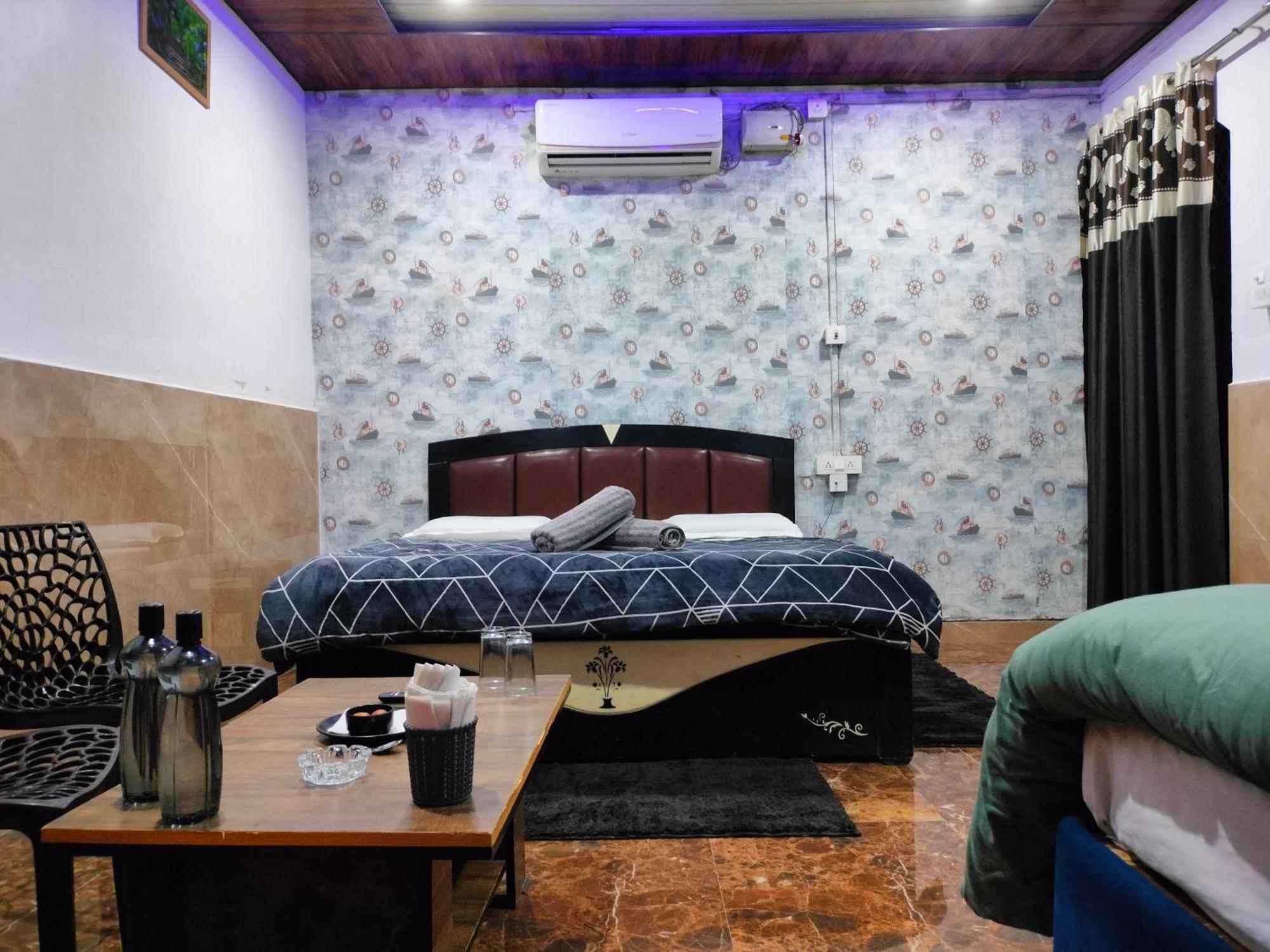 Kishan Home Stay Матхура Екстер'єр фото