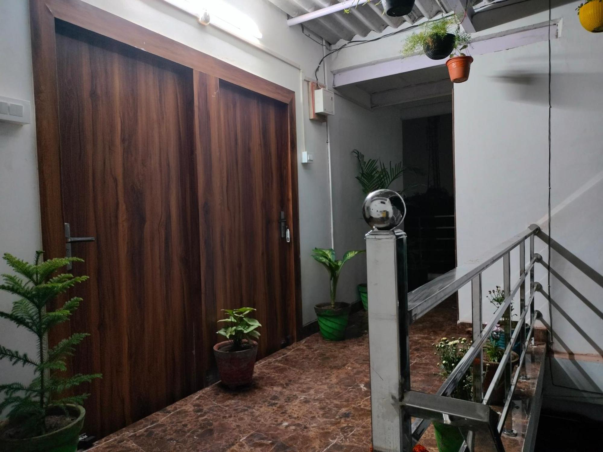 Kishan Home Stay Матхура Екстер'єр фото
