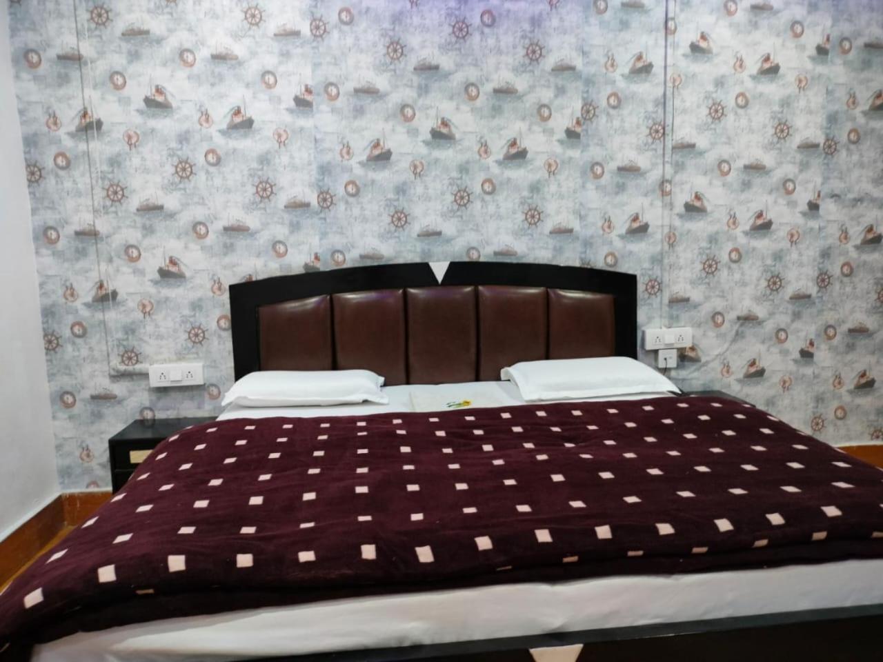 Kishan Home Stay Матхура Екстер'єр фото