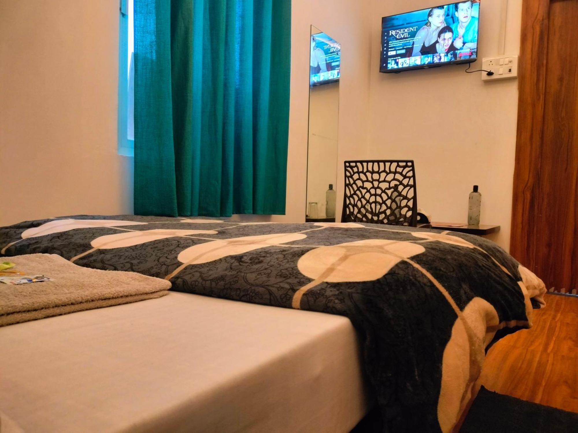 Kishan Home Stay Матхура Екстер'єр фото